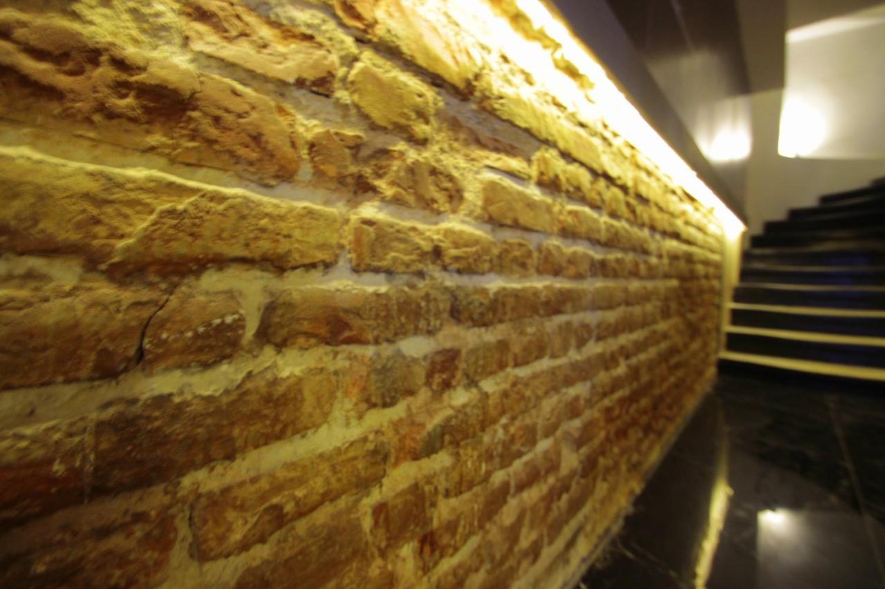 Guler Palas Hotel Istanbul Bagian luar foto
