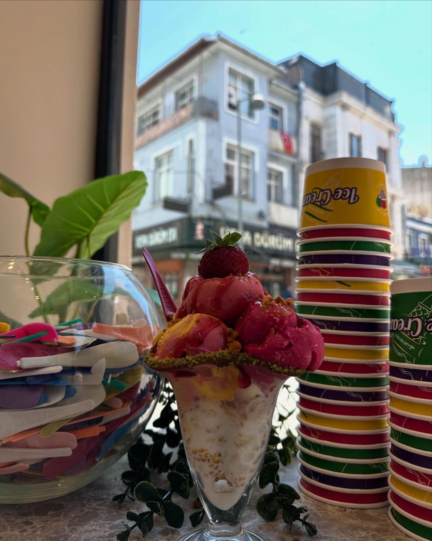 Guler Palas Hotel Istanbul Bagian luar foto